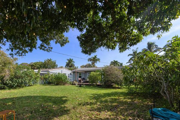 Carrigan Villa, 1429 Hayes St, Hollywood, Florida 33020, image 1