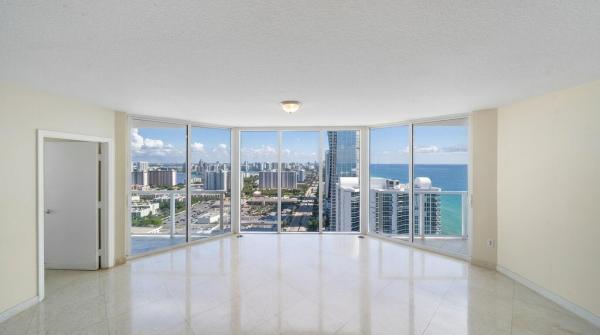 La Perla, 16699 Collins Ave #3407, Sunny Isles Beach, Florida 33160, image 1