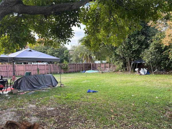 Central Oakland Park, 1001 NE 33rd St, Oakland Park, Florida 33334, image 1