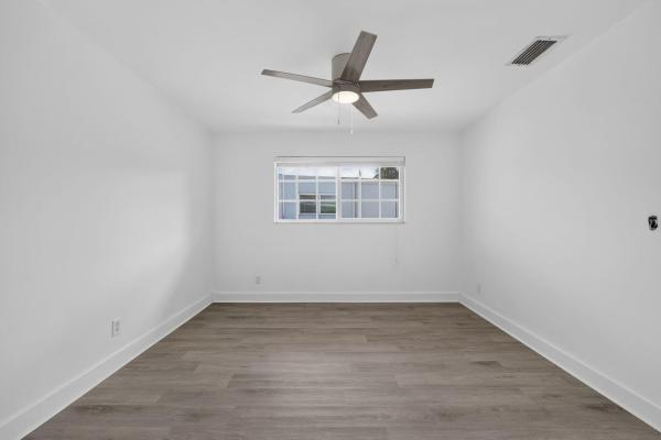 405 Southwind Dr #4, North Palm Beach, Florida 33408, image 1