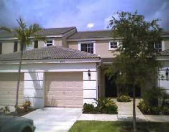 Palmbrooke Townhomes, 4871 Palmbrooke Cir, West Palm Beach, Florida 33417, image 1