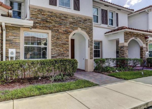 Charleston Commons, 5258 Ashley River Rd, West Palm Beach, Florida 33417, image 1