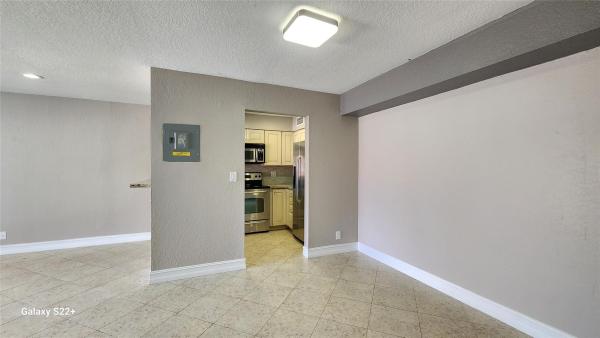 Brookfield Gardens, 501 SE 8th St #210, Deerfield Beach, Florida 33441, image 1
