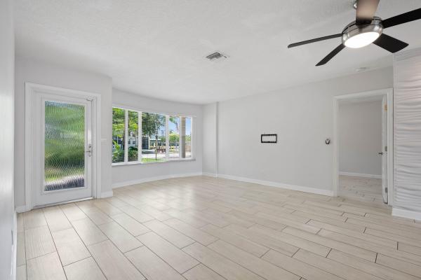 Pompano Shores, 2265 SE 12th St, Pompano Beach, Florida 33062, image 1