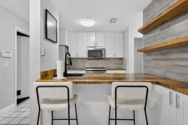 Country Club Cove, 12228 Sag Harbor Ct #2, Wellington, Florida 33414, image 1