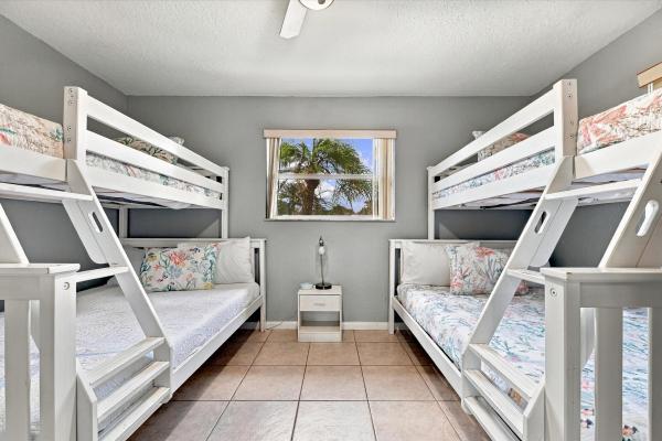 5660 Lee Dr, West Palm Beach, Florida 33415, image 1