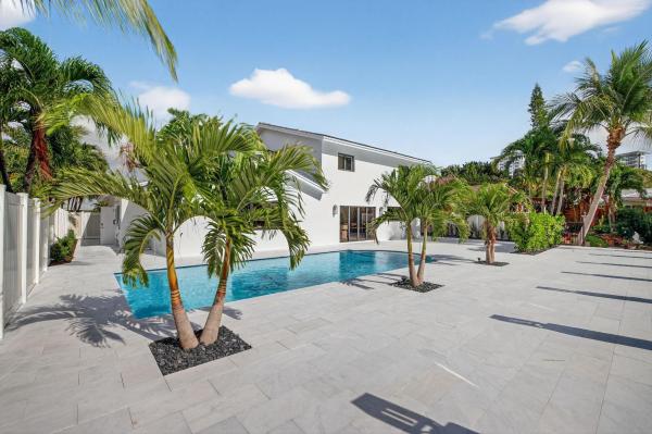 Bermuda Riviera, 3316 NE 37th St, Fort Lauderdale, Florida 33308, image 1