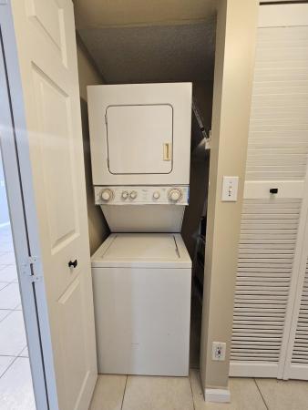 Lake Windwood, 2600 Greenwood Ter #102, Boca Raton, Florida 33431, image 1