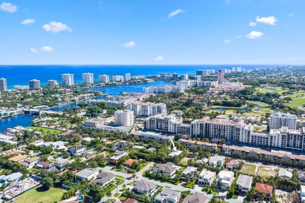 Kings Court, 391 E Boca Raton Rd, Boca Raton, Florida 33432, image 1