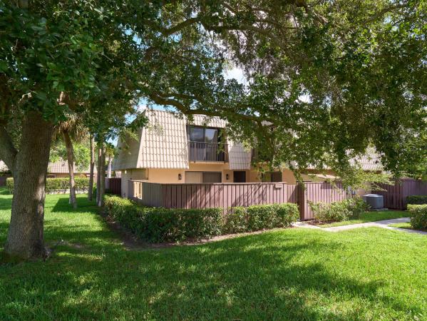 Village Of Sandalwood Lakes South, 6209 62nd Way, West Palm Beach, Florida 33409, image 1