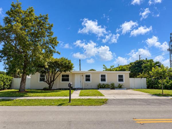 Pompano Beach Highlands, 1388 NE 54th St, Pompano Beach, Florida 33064, image 1