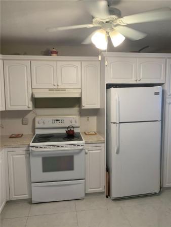 Lucaya Village, 2305 Lucaya Ln #L4, Coconut Creek, Florida 33066, image 1