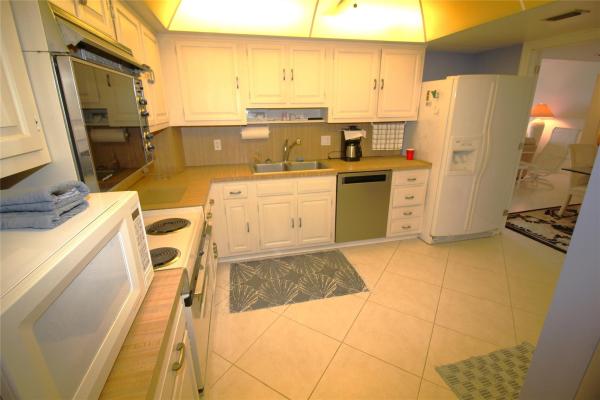 Sea Ranch Club B, 5000 N Ocean Blvd #1409, Lauderdale By The Sea, Florida 33308, image 1