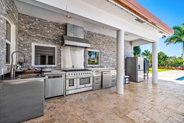 6635 E Calumet Cir, Lake Worth, Florida 33467, image 1