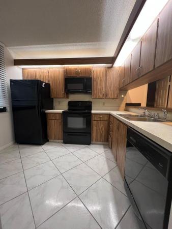 Whitehall, 3516 Whitehall Dr #106, West Palm Beach, Florida 33401, image 1