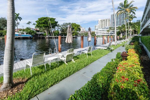 Riverview Garden, 1000 SE 4th St #323, Fort Lauderdale, Florida 33301, image 1
