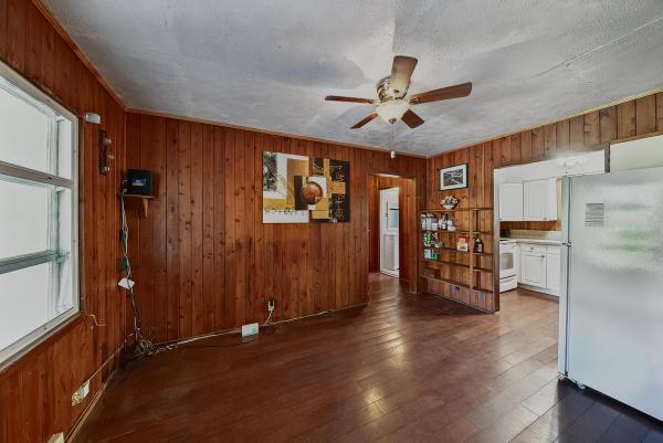 Petite, 116 NE 22nd St, Wilton Manors, Florida 33305, image 1