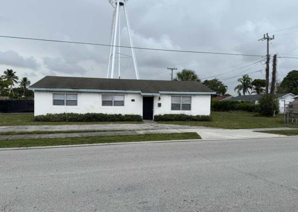 Mangonia Hills, 5713 Candlewood Ave, Mangonia Park, Florida 33407, image 1