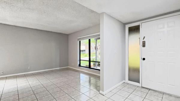 Sandtree Townhouses, 901 Sandtree Dr, Palm Beach Gardens, Florida 33403, image 1