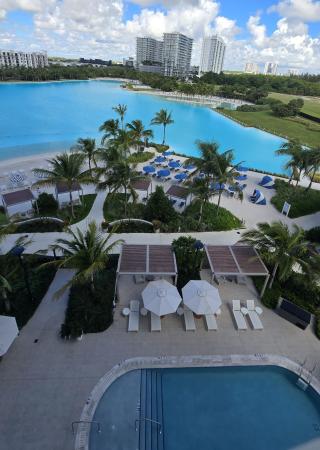 2411 Laguna Cir #510, North Miami, Florida 33181, image 1