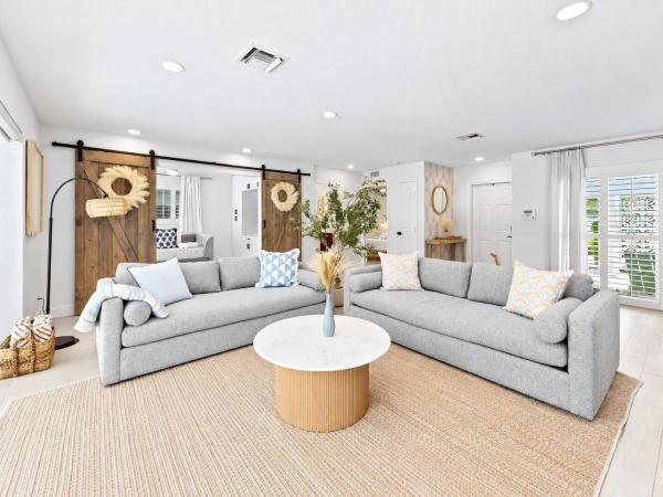 Imperial Point, 6520 NE 19th Ave, Fort Lauderdale, Florida 33308, image 1