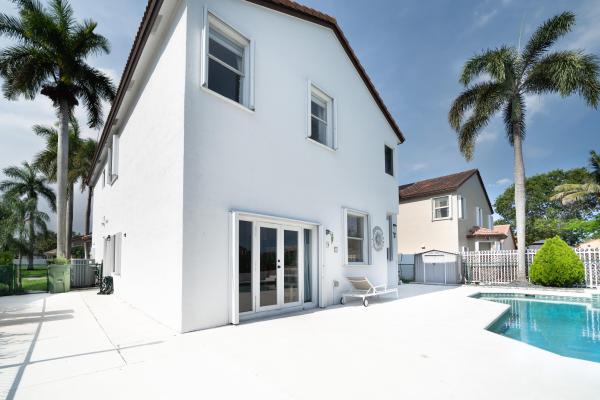 Chapel Lake Estates, 18438 NW 11th St, Pembroke Pines, Florida 33029, image 1