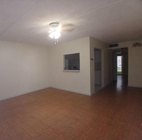 Village Green 4, 2100 Springdale Blvd #108, Palm Springs, Florida 33461, image 1