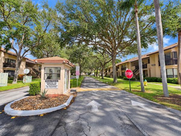 Meadowridge, 2257 SW 15th St #175, Deerfield Beach, Florida 33442, image 1