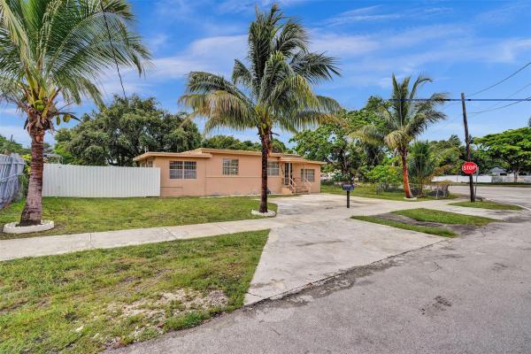 2180 NW 105th Ter, Unincorporated Dade County, Florida 33147, image 1