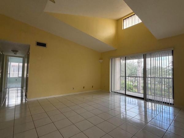 The Charter Club Of Palm Beach, 202 Foxtail Dr #H3, Greenacres, Florida 33415, image 1