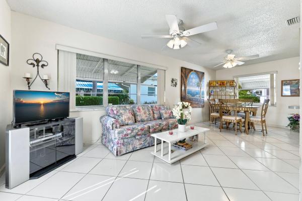 Palm Beach Leisureville, 1505 SW 10th Ave, Boynton Beach, Florida 33426, image 1