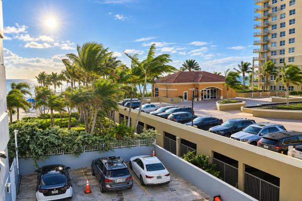 Parker Plaza Estates, 2030 S Ocean Dr #211, Hallandale Beach, Florida 33009, image 1