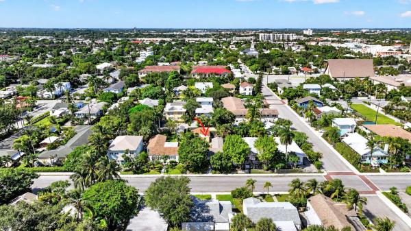 Lake Worth Town, 209 S Palmway, Lake Worth Beach, Florida 33460, image 1