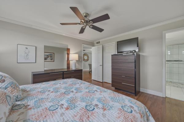 Hollybrook Golf & Tennis Club, 9411 N Hollybrook Lake Dr #108, Pembroke Pines, Florida 33025, image 1