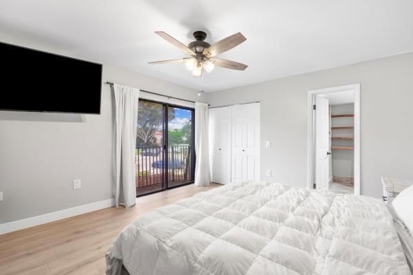 Camelot Lakes, 4065 Wimbledon Dr, Cooper City, Florida 33026, image 1