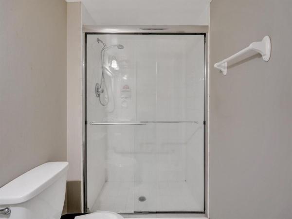 Eldorado Towers, 3625 N Country Club Dr #210, Aventura, Florida 33180, image 1