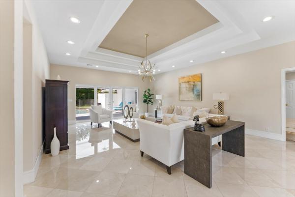 Woodfield Hunt Club, 4475 Woodfield Blvd, Boca Raton, Florida 33434, image 1