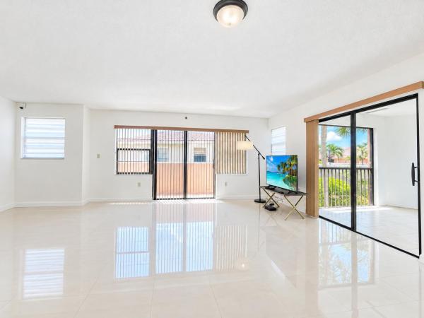 Villa Sonrisa At Boca Pointe, 6606 Villa Sonrisa Dr #920, Boca Raton, Florida 33433, image 1