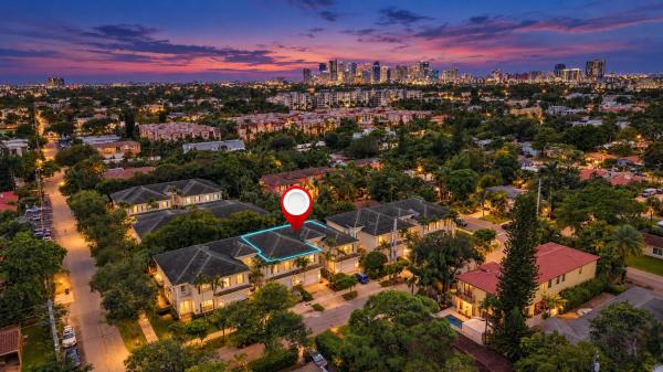 Jamestown Square, 1752 NE 12th St, Fort Lauderdale, Florida 33304, image 1