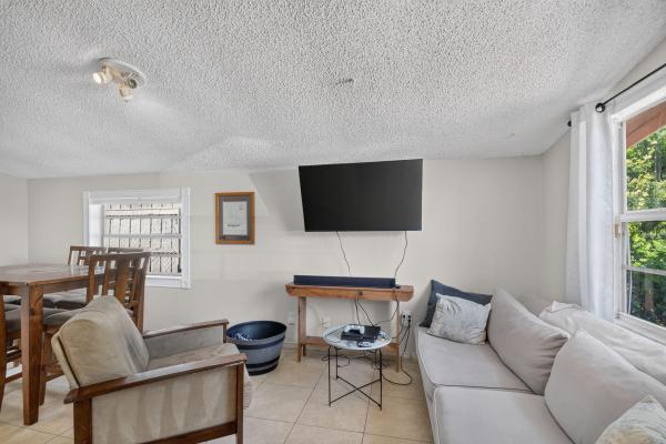 Bunker Hill, 932 Mcintosh St, West Palm Beach, Florida 33405, image 1