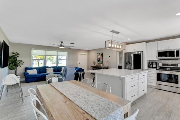 Ridgewood, 47 Ridgewood Cir, Tequesta, Florida 33469, image 1