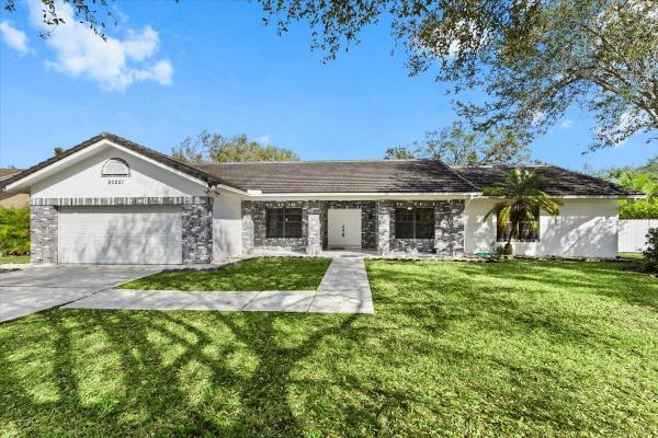 Pasadena Estates, 20221 NW 8th St, Pembroke Pines, Florida 33029, image 1