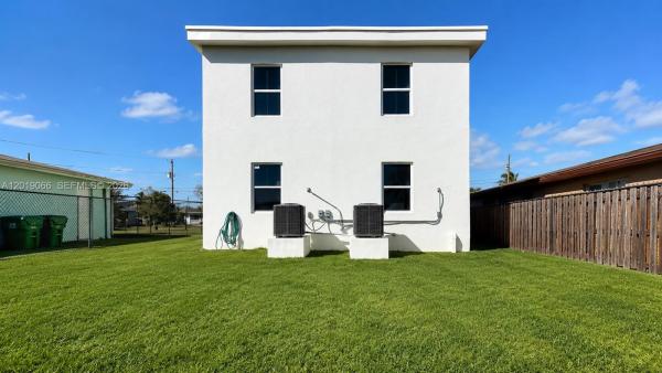 Foster Homesites, 526 NW 6th St #A & B, Hallandale Beach, Florida 33009, image 1