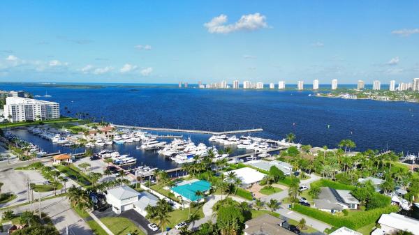 Riviera Shores, 110 Shore Dr, Riviera Beach, Florida 33404, image 1