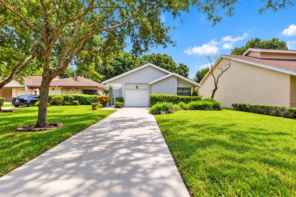 Tamarind Village At The Township, 2600 Aloe Ave, Coconut Creek, Florida 33063, image 1