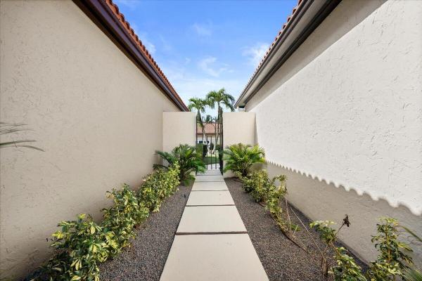 Ironwood, 4 Ironwood Way N, Palm Beach Gardens, Florida 33418, image 1