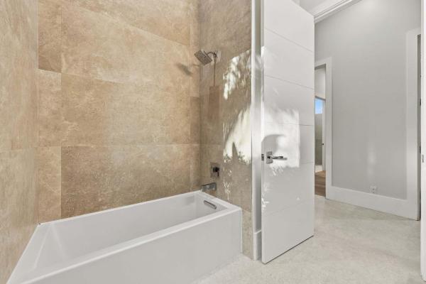 Presidential Estates, 3500 Embassy Dr, West Palm Beach, Florida 33401, image 1