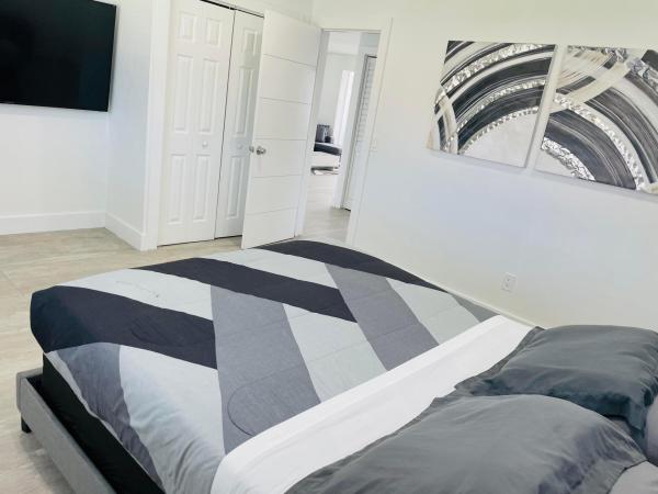 Hallandale Garden Park, 401 SW 6th Ave #1, Hallandale Beach, Florida 33009, image 1