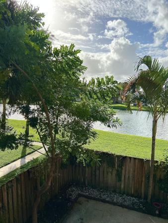 Waterside Luxury Townhomes, 707 Mill Valley Pl, West Palm Beach, Florida 33409, image 1