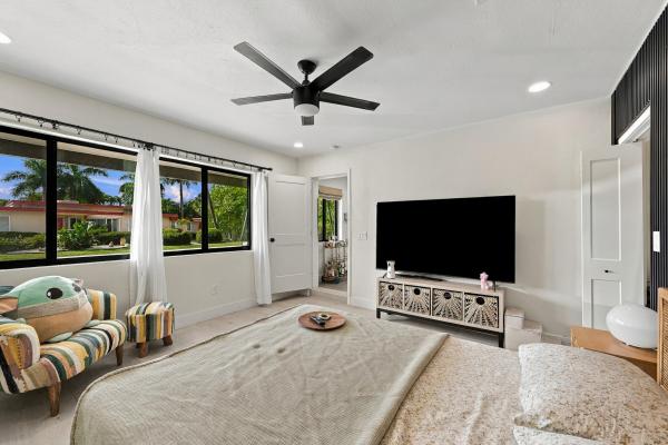 Wilton Manors No HOA, 501 NW 25th St #1-2, Wilton Manors, Florida 33311, image 1